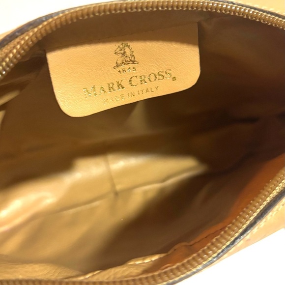 Mark cross beige canvas crossbody handbag - Picture 8 of 10